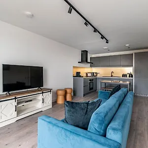 Apartment Amazing - Great Junction St - Free Parking, Edinburgh