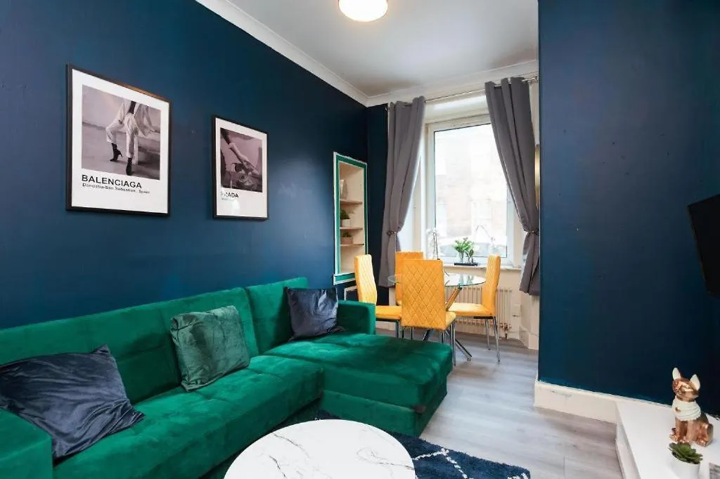Beautiful Boutique Edinburgh Abode - Sleeps 4 Apartment