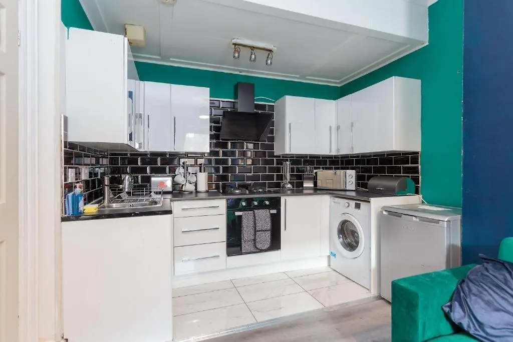 Beautiful Boutique Edinburgh Abode - Sleeps 4 Apartment United Kingdom
